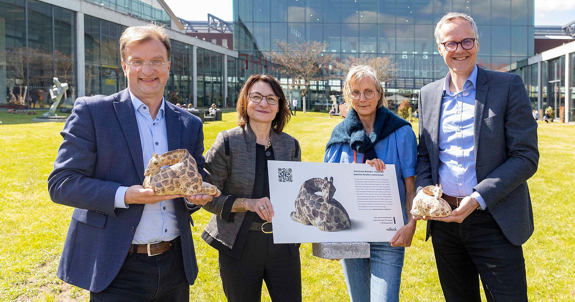 Skulpturengarten bei art KARLSRUHE „Karlsruhe Multiple“ wird
