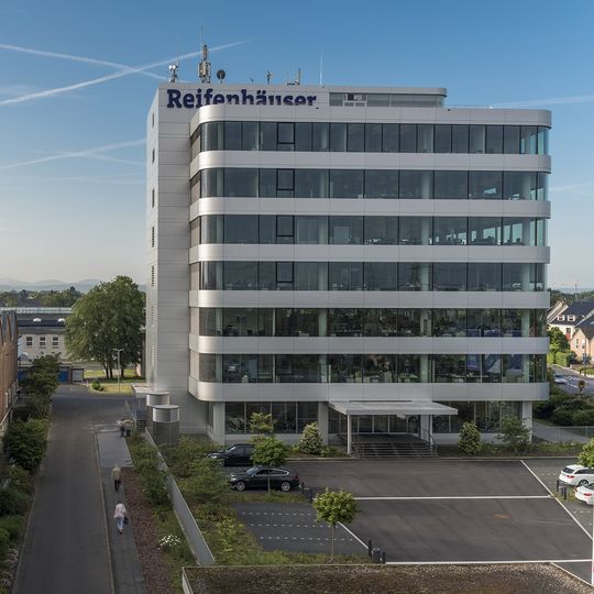 Die Verwaltung wurde im Rahmen der Gebäudesanierung mit zukunftsweisender Technik ausgestattet.