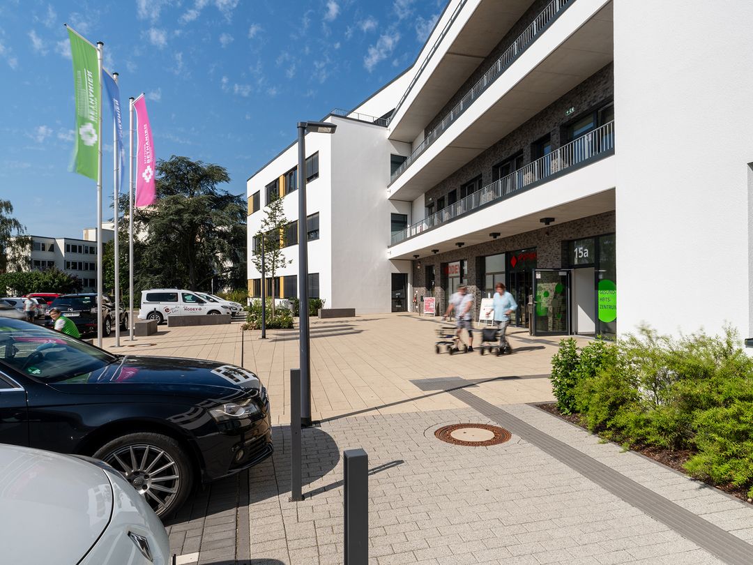 Zukunftsfähiger Krankenhausbau mit Pflegefachschule der Stiftung Bethanien Moers zentral auf dem Gesundheitscampus.